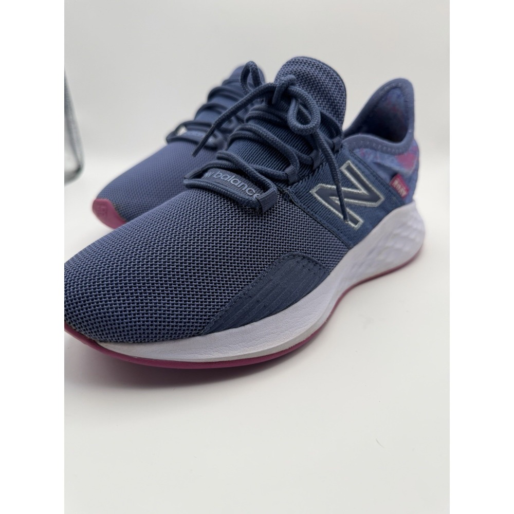 New Balance Fresh Foam Roav Women's Size 8 Blue Pink Running Walking Shoes - Picture 3 of 7